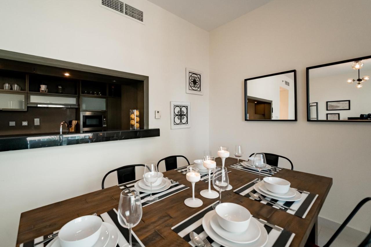 Ferienwohnung Higuests - Designer Apt With Panoramic View Near Burj Khalifa Dubai Exterior foto